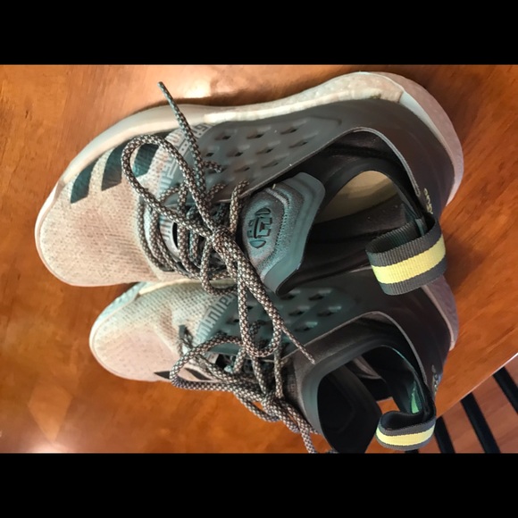 Like new Adidas James Harden gray shoes size 7 main image 7